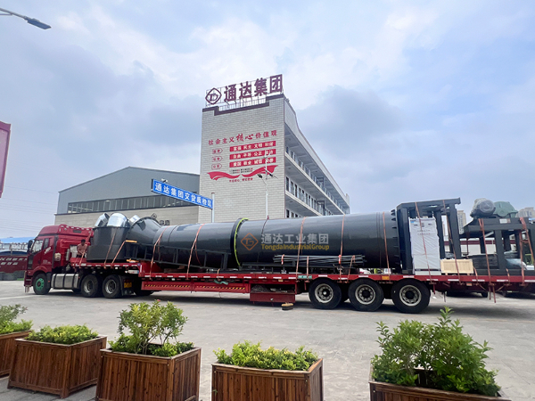 黑龍江克山年產(chǎn)5萬噸顆粒生產(chǎn)線第一車-(3).jpg 黑龍江克山年產(chǎn)5萬噸顆粒生產(chǎn)線第一車-(3).jpg